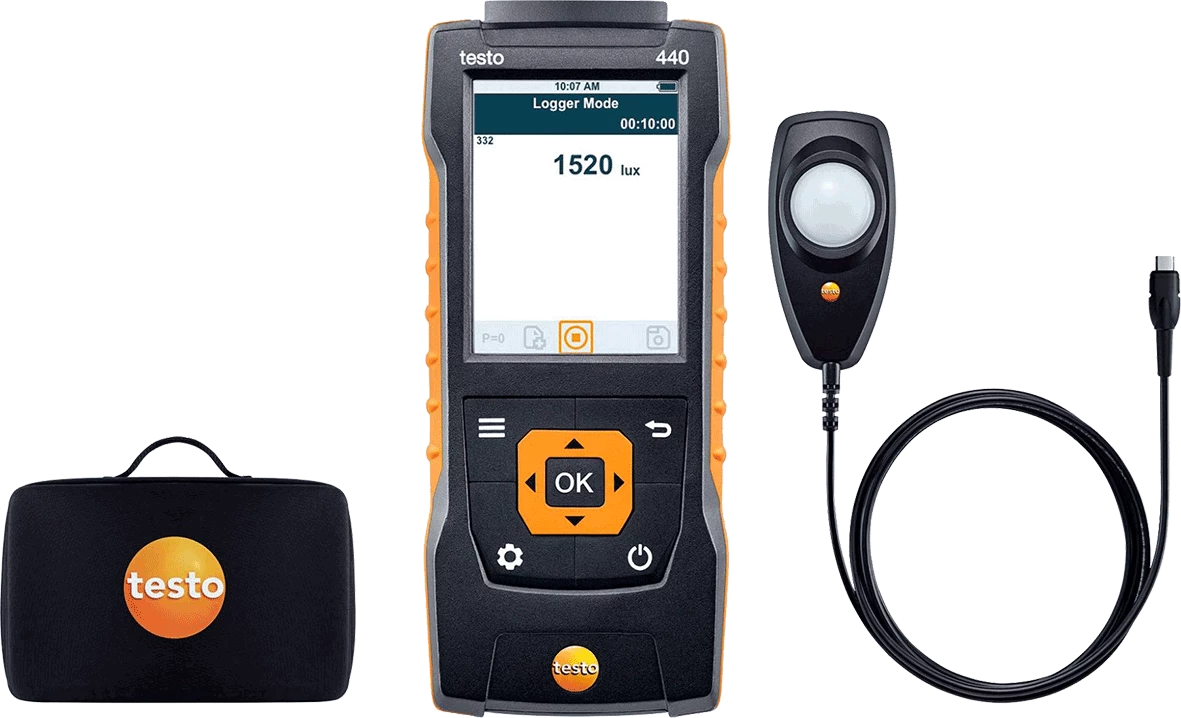 Комплект Testo 440 с люкс-зондом и кейсом