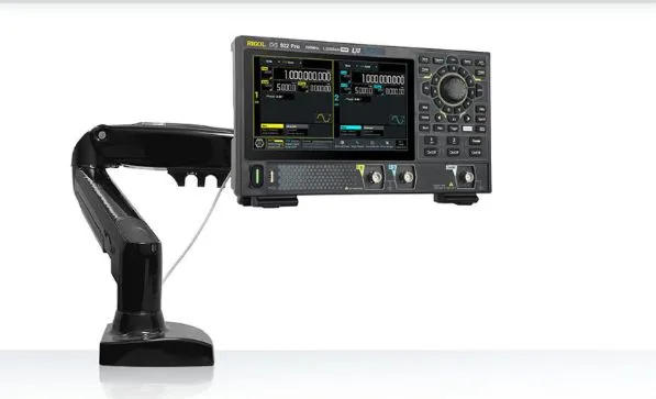 Компактный современный корпус RIGOL DG900 Pro
